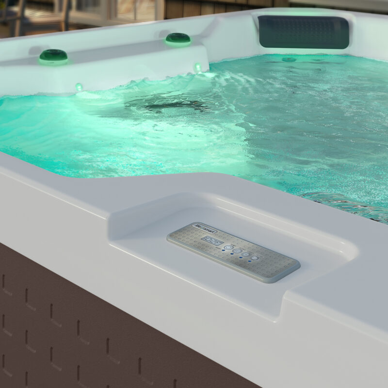 AHS Lifesmart 2023 Acacia NL Alpine White Mocha Brown Lifestyle CP 2 2000px e1709586599134