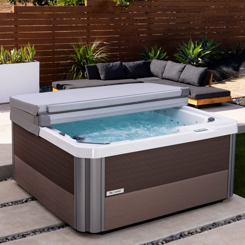 AHS Lifesmart 2023 Acacia NL Alpine White Mocha Brown Lifestyle Half Shadow pop 2000px e1709586686223