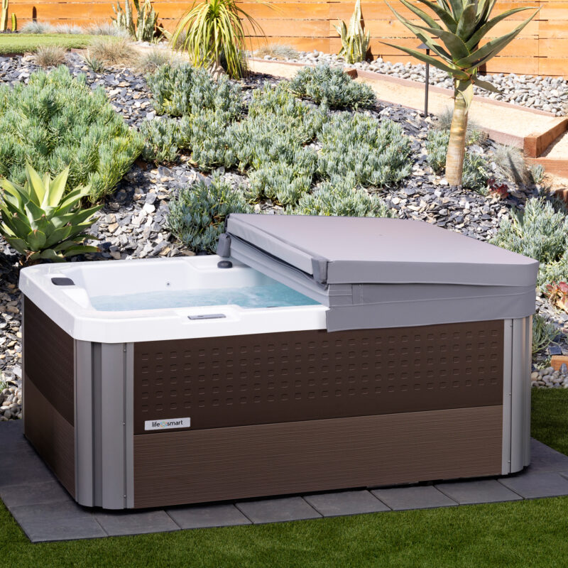 AHS Lifesmart 2023 Willow Alpine White Mocha Brown Lifestyle Half Shadow pop 2000px e1709245117463